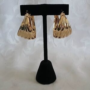 Avon Goldtone Elegant Hoop Earrings